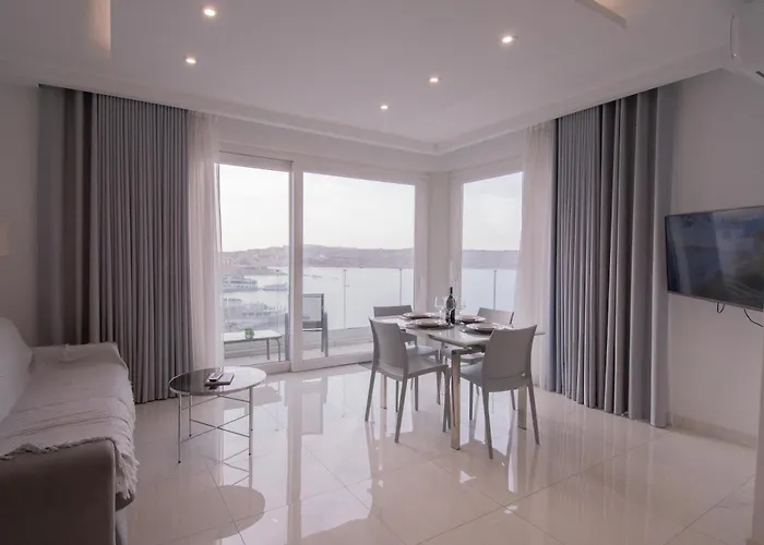 Sea Front Apartamento