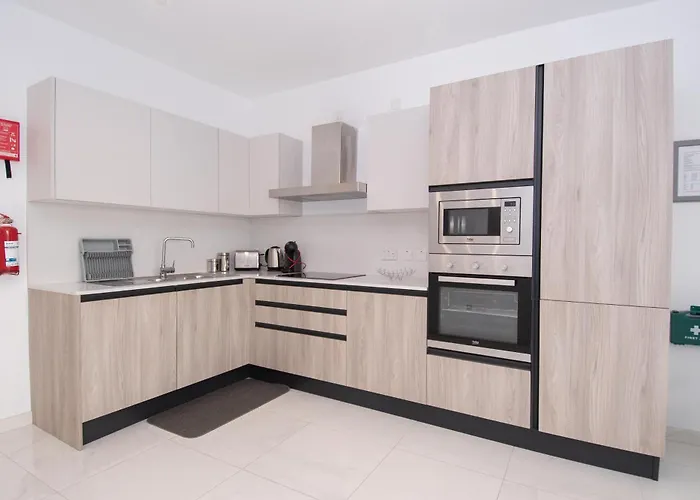 Sea Front * St Paul's Bay