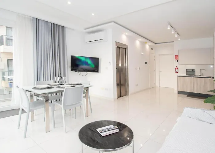 Sea Front Apartamento St Paul's Bay